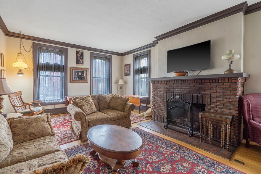 More Photos Of 1880 House Bed & Breakfast, Pulaski Hotel For Sale