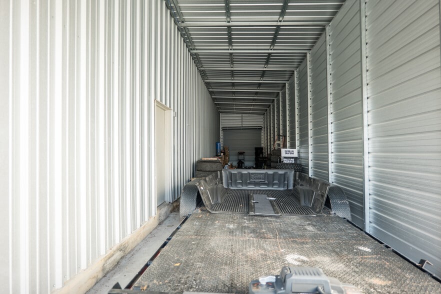 More Photos Of 1201 N Ashley St, Valdosta Auto Repair For Sale