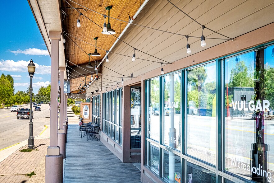 More Photos Of 111 11th St, Steamboat Springs Restaurant For Lease