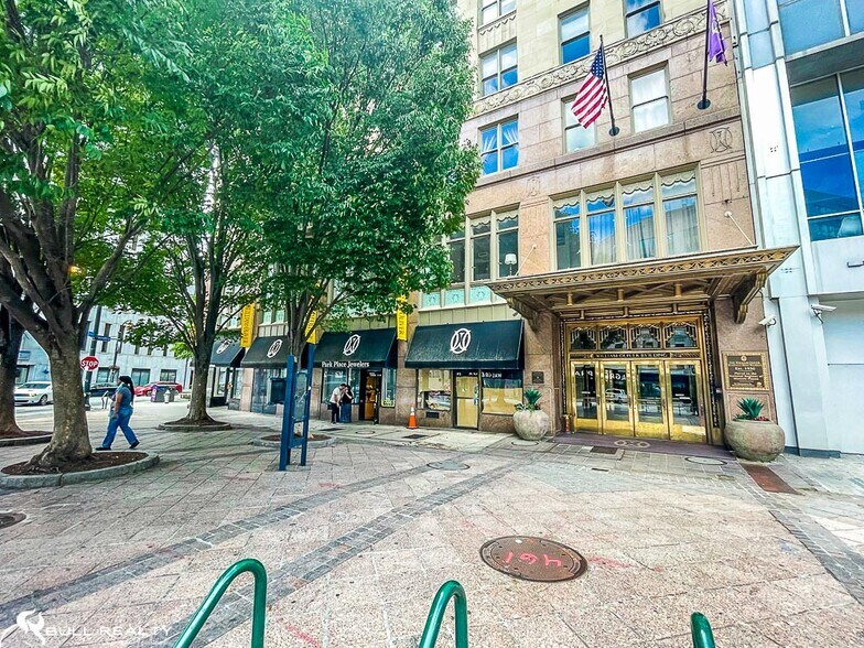 More Photos Of 32 NW Peachtree St, Atlanta Apartments For Sale