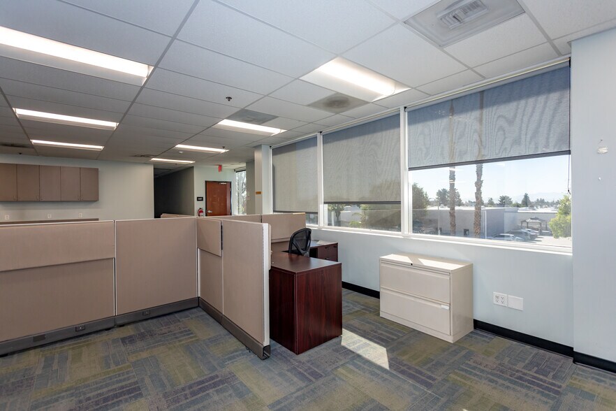 More Photos Of 10730 Bell Ct, Rancho Cucamonga Warehouse For Lease