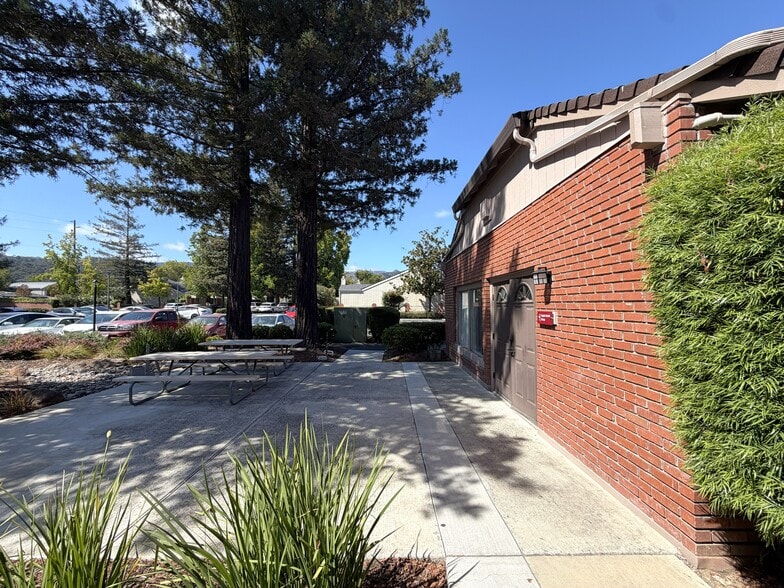 More Photos Of 10011 N Foothill Blvd, Cupertino Medical For Sale