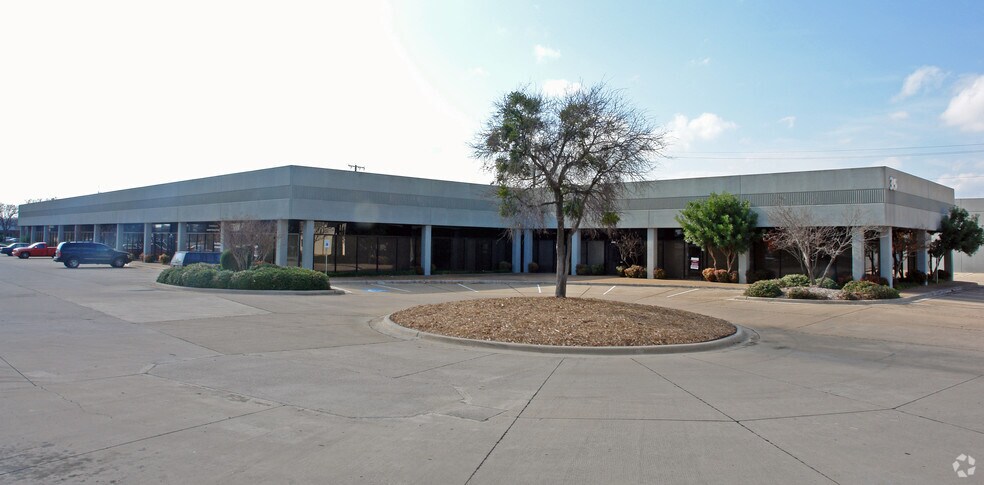 More Photos Of 2301-2337 Gravel Dr, Fort Worth Unknown For Lease