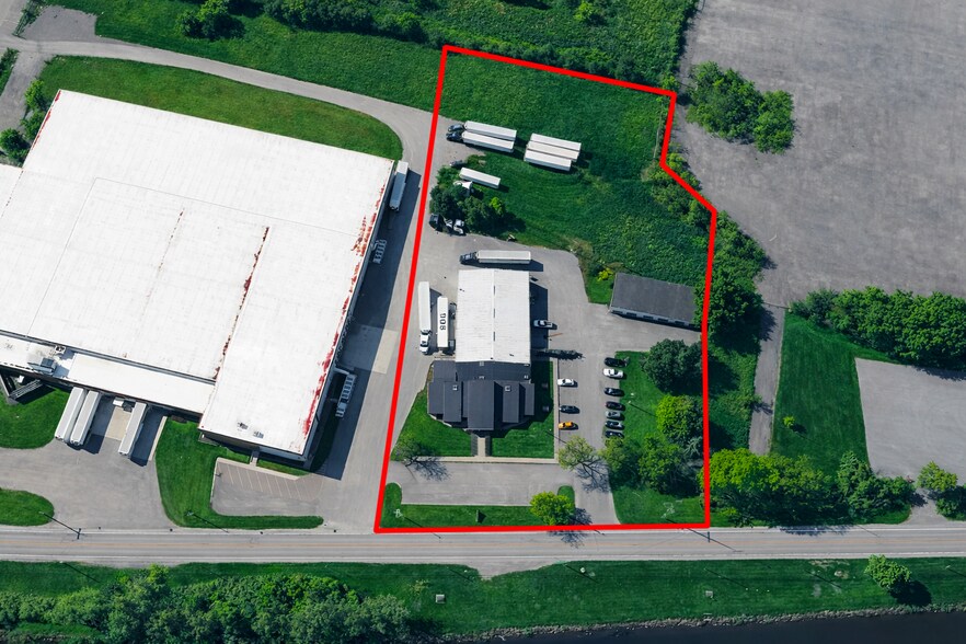 Primary Photo Of 250 State St, Brockport Flex For Sale