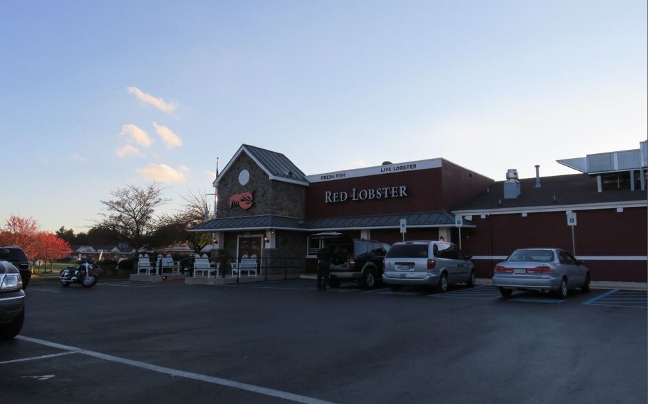 More Photos Of 3109 Spotsylvania Mall Dr, Fredericksburg Restaurant For Sale