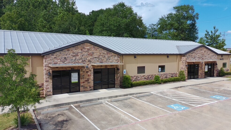 More Photos Of 15349 Summit Park Dr, Montgomery Unknown For Lease