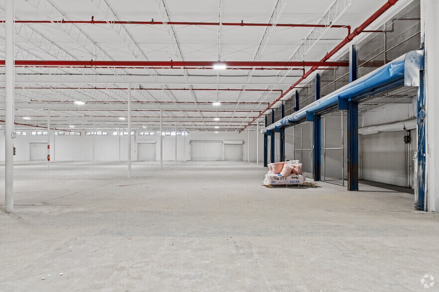 More Photos Of 6501 NW 37th Ave, Miami Industrial For Sale