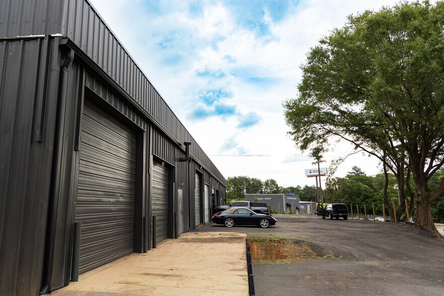 More Photos Of 8187 Valley Falls Rd, Spartanburg Distribution For Lease