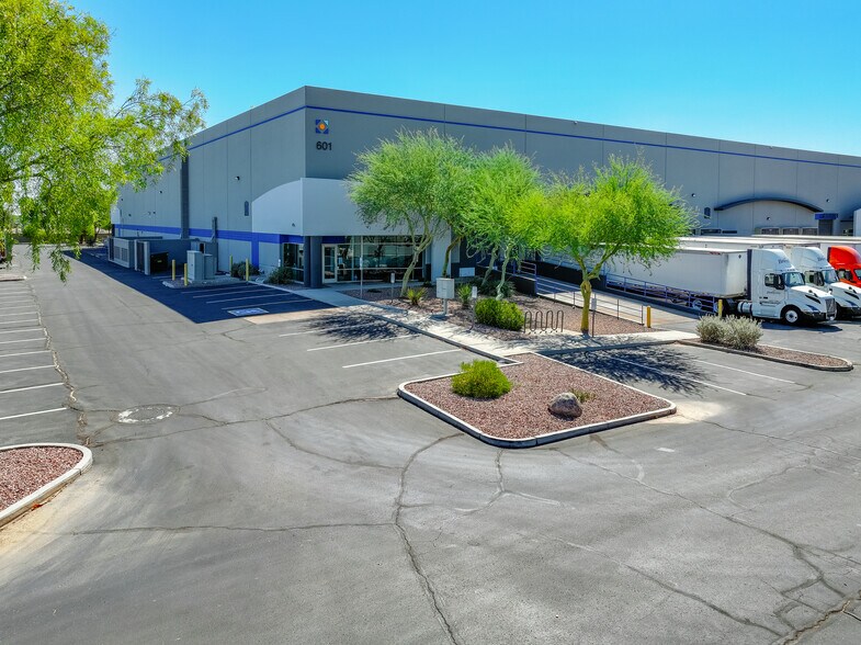 More Photos Of 601 S 54th St, Chandler Warehouse For Lease