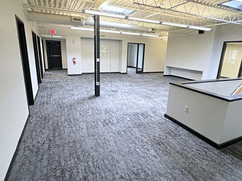 More Photos Of 58 Concord St, North Reading Office For Lease