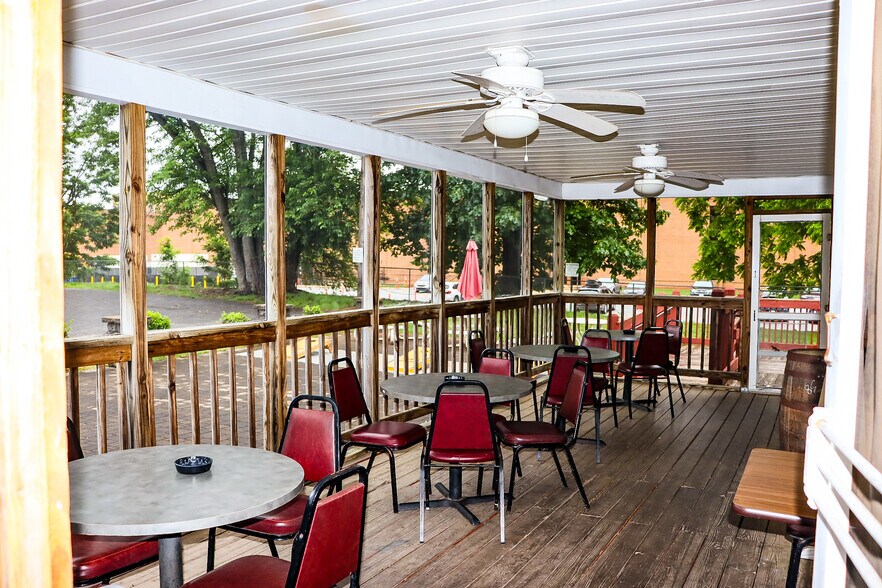 More Photos Of 3313 Old Forest Rd, Lynchburg Restaurant For Sale