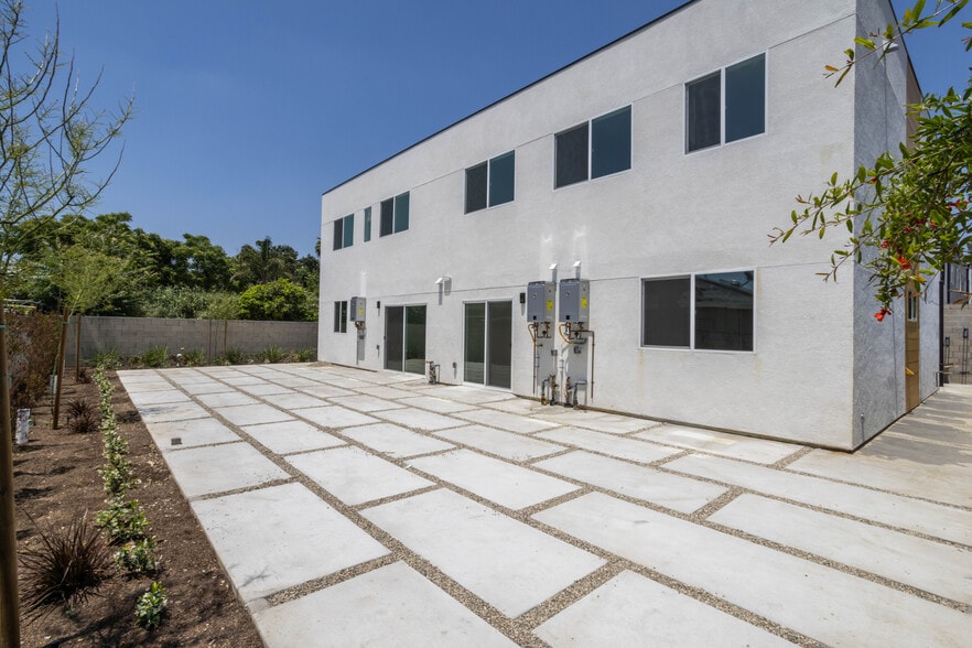 More Photos Of 12647-12649 N Bradley Ave, Sylmar Apartments For Sale