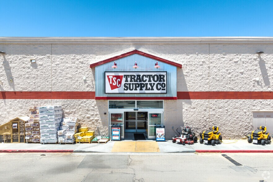 More Photos Of 57930-58132 29 Palms Hwy, Yucca Valley Unknown For Lease