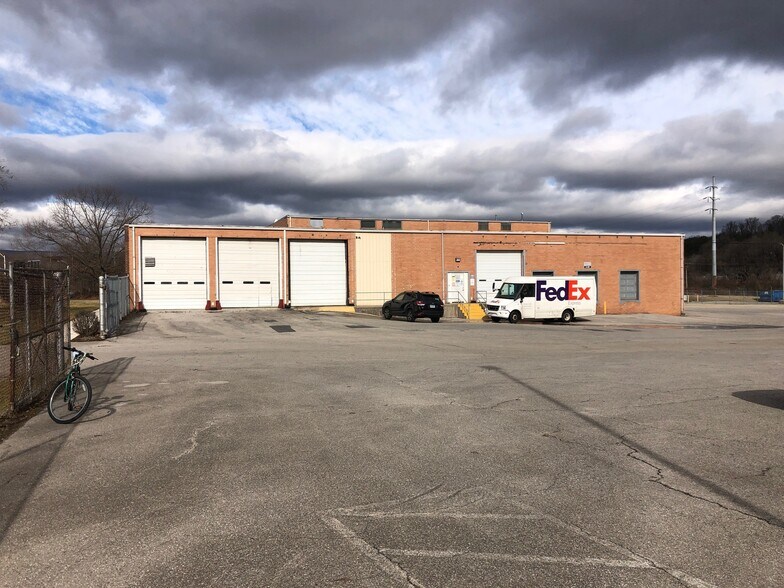 More Photos Of 3621 Aerial Way Dr SW, Roanoke Warehouse For Sale