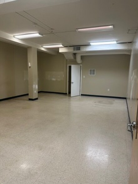 More Photos Of 441 Piney Forest Rd, Danville Office For Lease