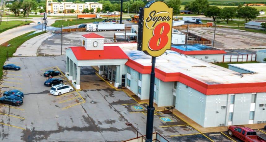 Primary Photo Of 2801 E Highway 66, Elk City Hotel For Sale