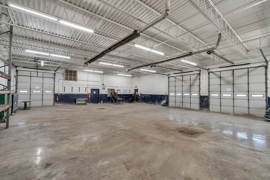 More Photos Of 1783 Kenmore Ave, Kenmore Warehouse For Sale