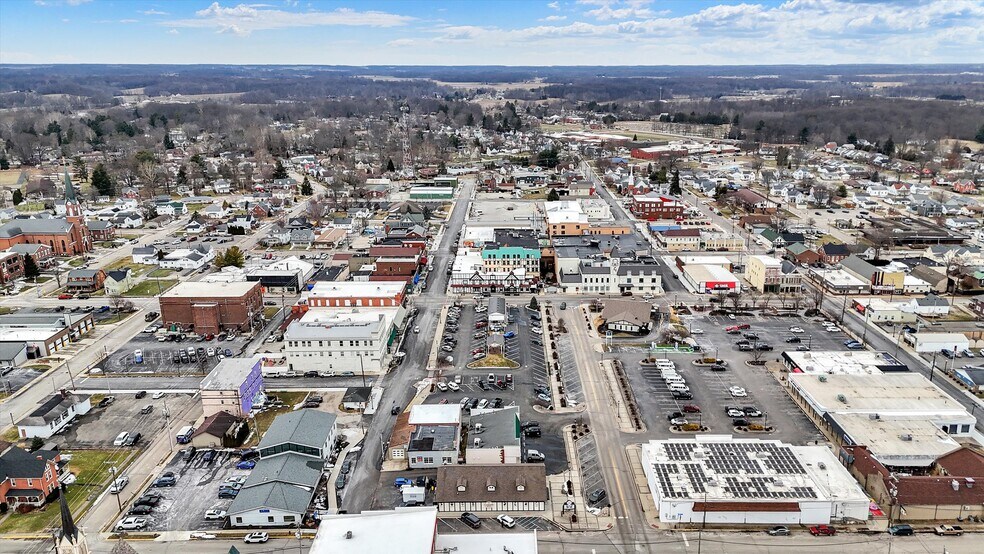 More Photos Of 35 S Main St, Batesville Warehouse For Sale