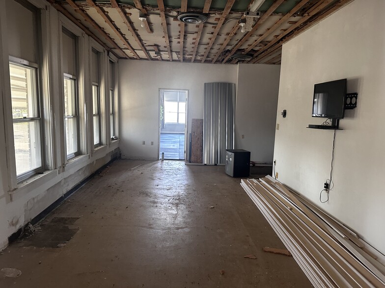 More Photos Of 400 E Saint Germain St, Saint Cloud Office For Lease