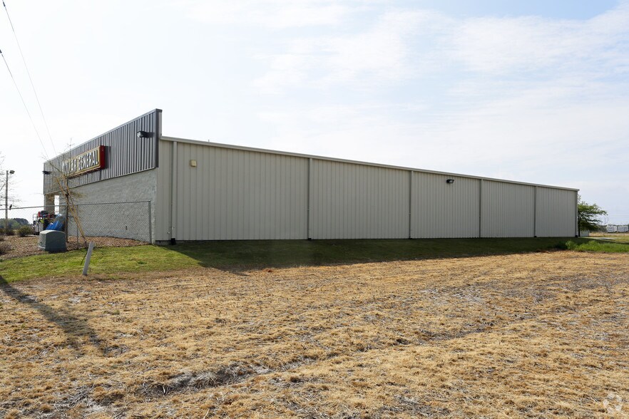 More Photos Of 1903 Weeksville Rd, Elizabeth City Convenience Store For Sale