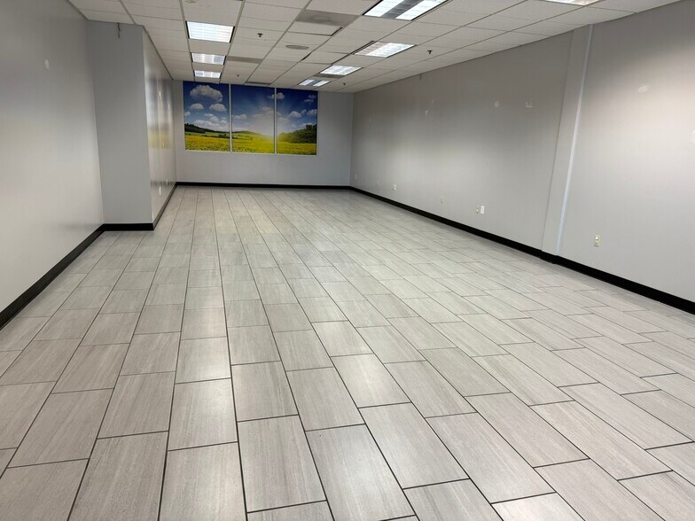 More Photos Of 9370 W Stockton Blvd, Elk Grove Office For Lease