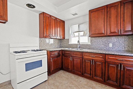 More Photos Of 8521 Saturn St, Los Angeles Apartments For Sale