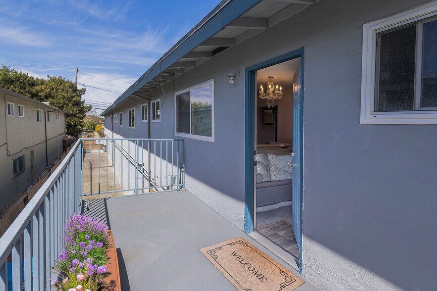 More Photos Of 309-315 Oak Ave, Redwood City Apartments For Sale