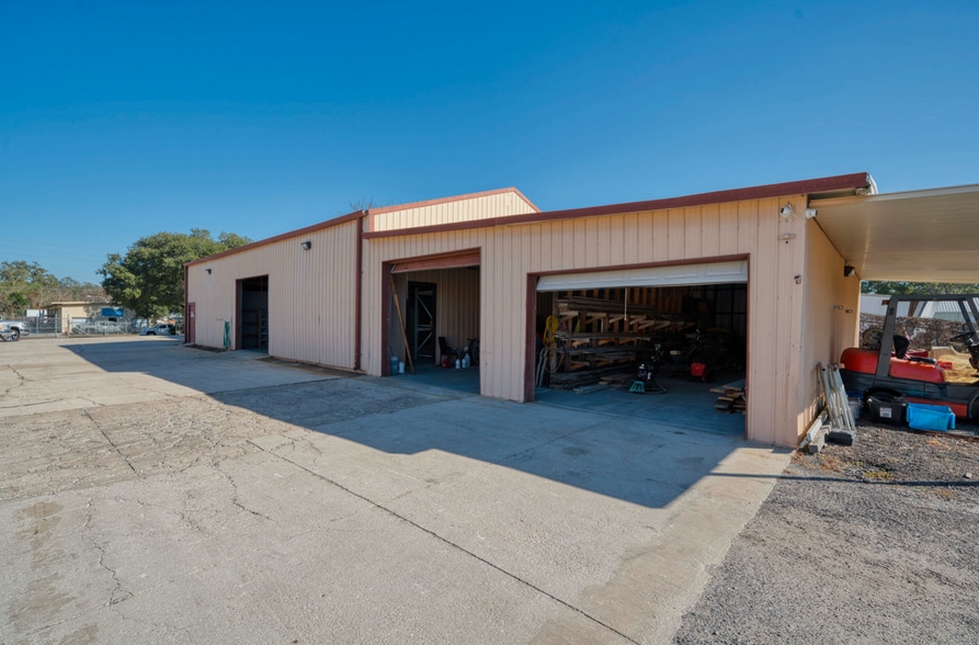 More Photos Of 946 Shadick Dr, Orange City Warehouse For Lease