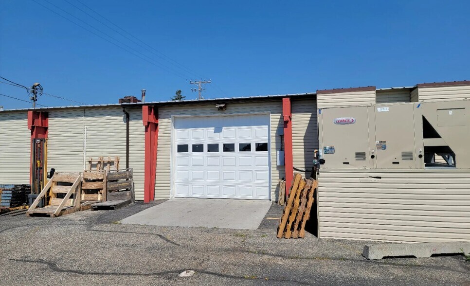 More Photos Of 180 W Main St, Rigby Health Club For Lease