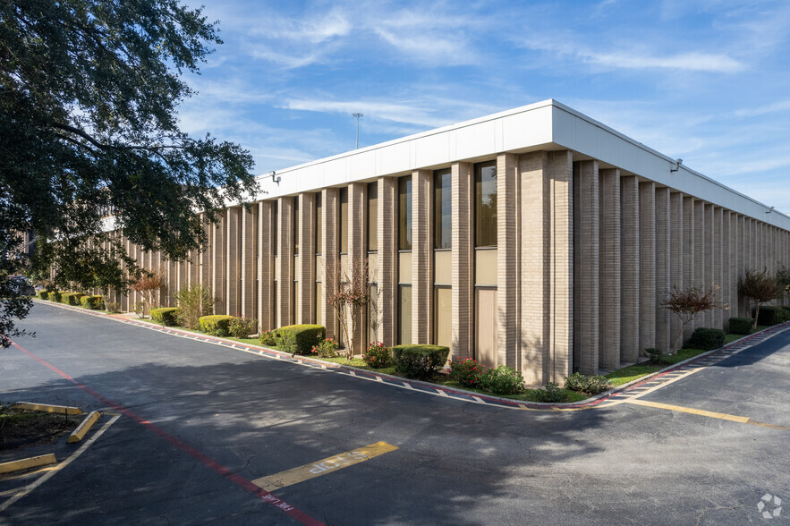 Primary Photo Of 9219 Katy Fwy, Houston Office For Lease