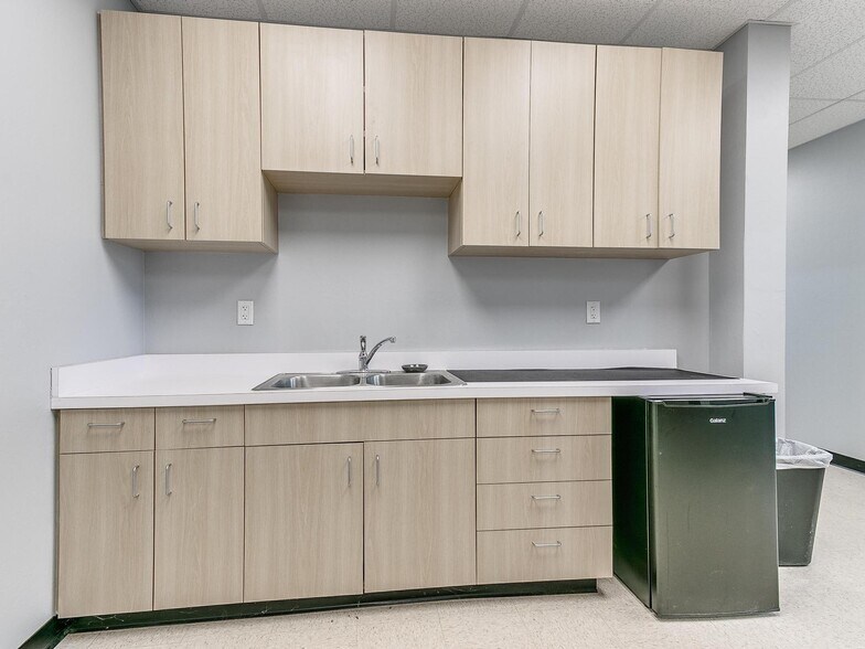 More Photos Of 505 NE 46th St, Oklahoma City Office For Lease