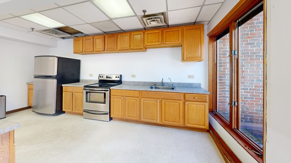 More Photos Of 135 Folly Mill Rd, Seabrook Office For Sale