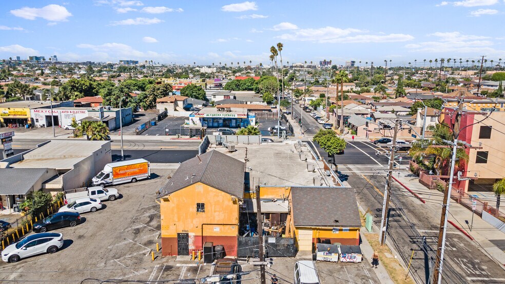 More Photos Of 3960 W 104th St, Inglewood Storefront For Sale