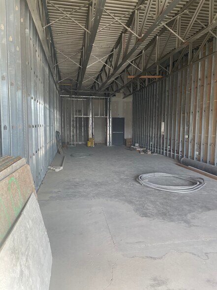 More Photos Of 950 Manifold Rd, Washington General Retail For Sale