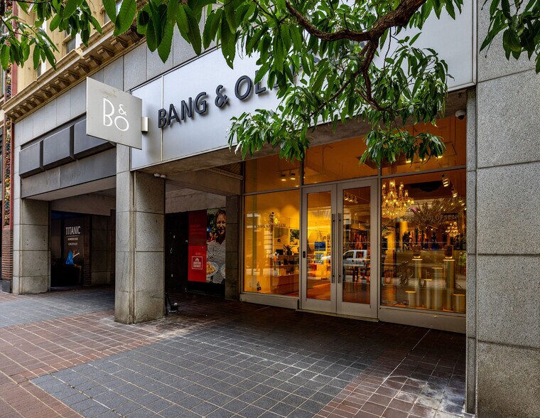 More Photos Of 6 W 4th St, Cincinnati Storefront Retail Office For Sale