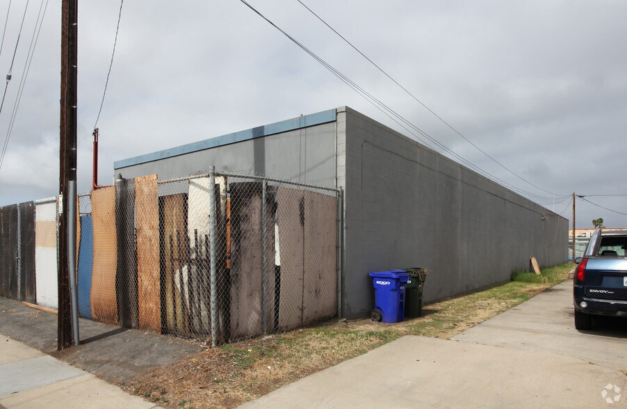 More Photos Of 650-660 Emory St, Imperial Beach Auto Repair For Lease