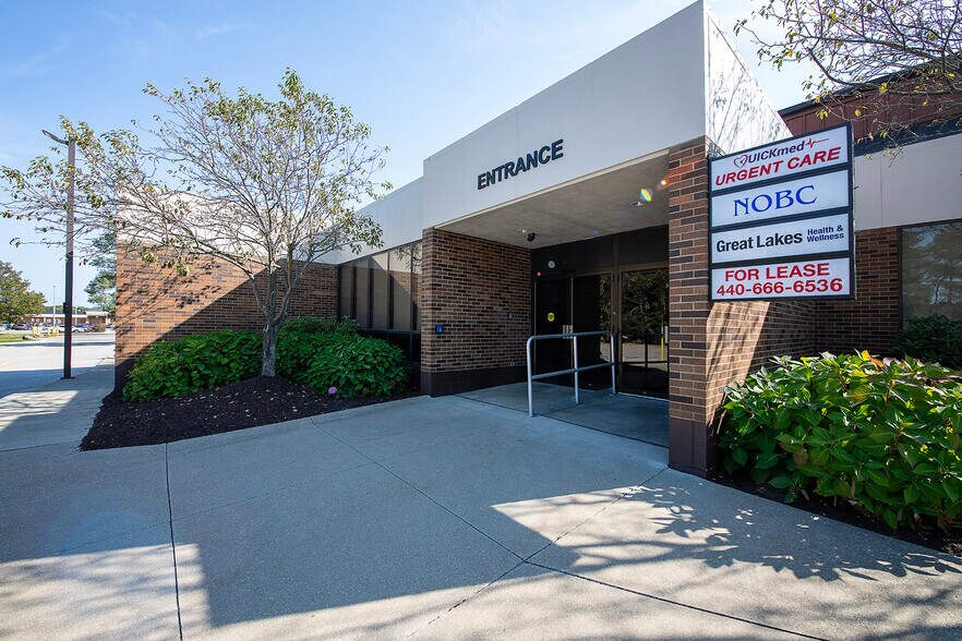 Primary Photo Of 17406 Royalton Rd, Strongsville Medical For Lease