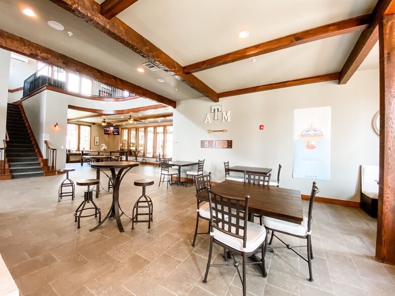 More Photos Of 2888 Nash St, Bryan Apartments For Sale