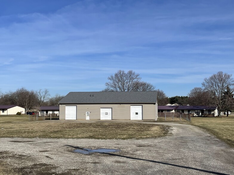 Primary Photo Of 2165 W State St, Alliance Warehouse For Lease