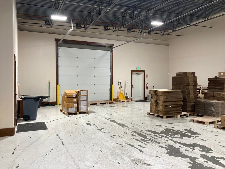 More Photos Of 141-145 W 900 N, Springville Light Distribution For Sale