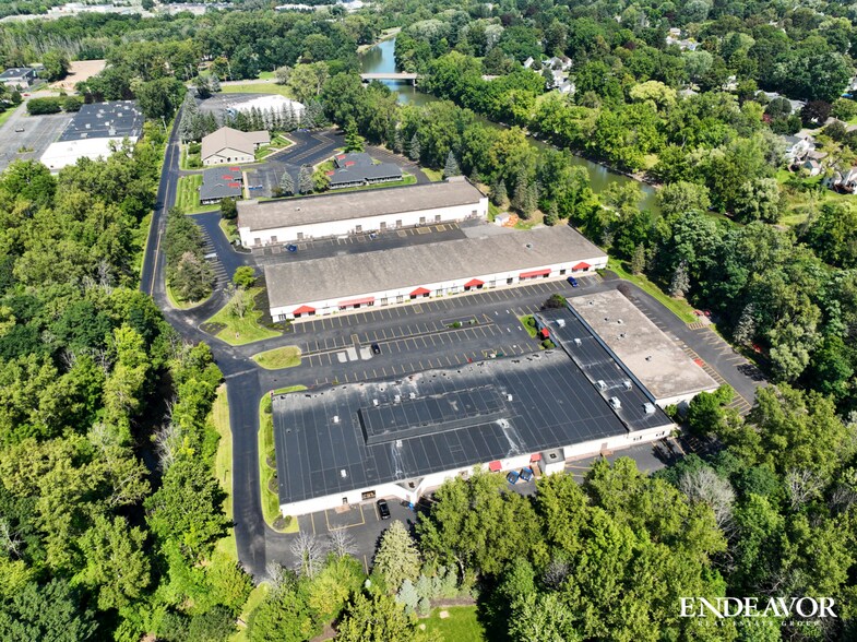 More Photos Of 1387 Fairport Rd, Fairport Unknown For Lease