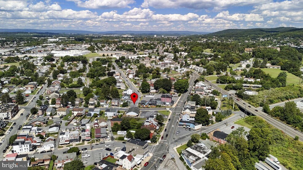 More Photos Of 5 Spring Valley Rd, Reading Restaurant For Sale