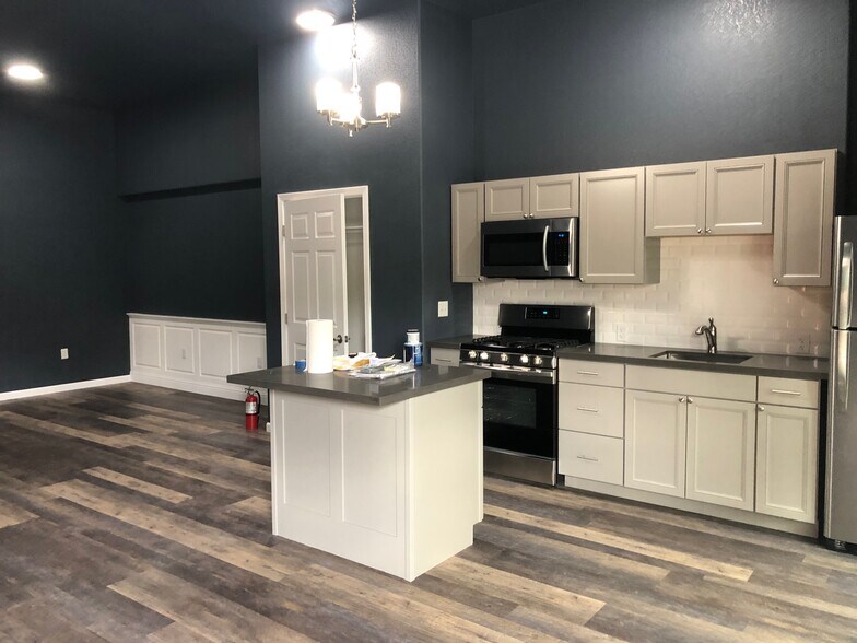 More Photos Of 2075 Baldwin Ave, Oroville Flex For Lease