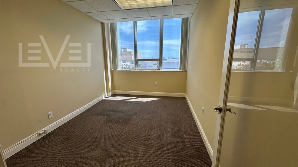More Photos Of 2455 E Sunrise Blvd, Fort Lauderdale Loft Creative Space For Sale