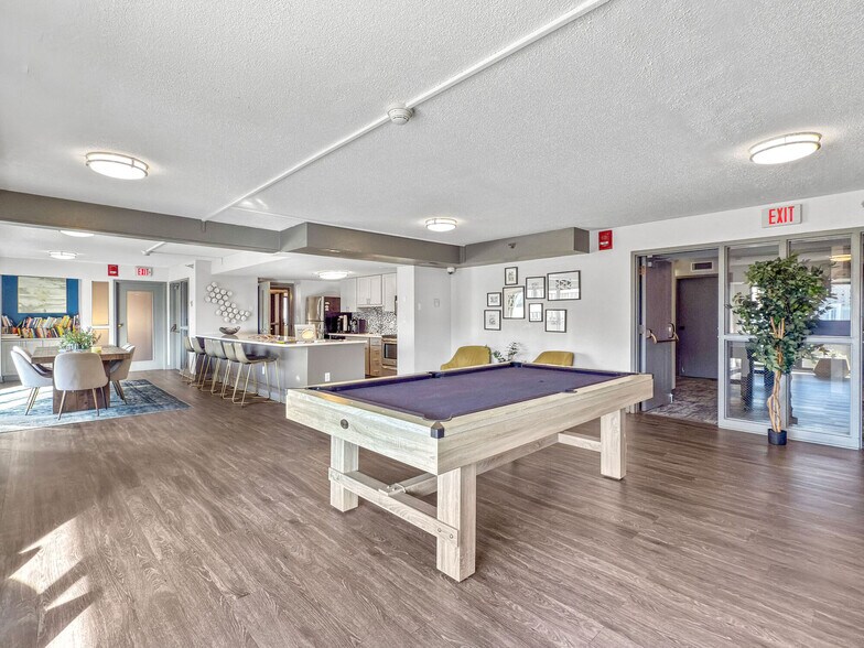 More Photos Of 615 Park St, Des Moines Apartments For Sale