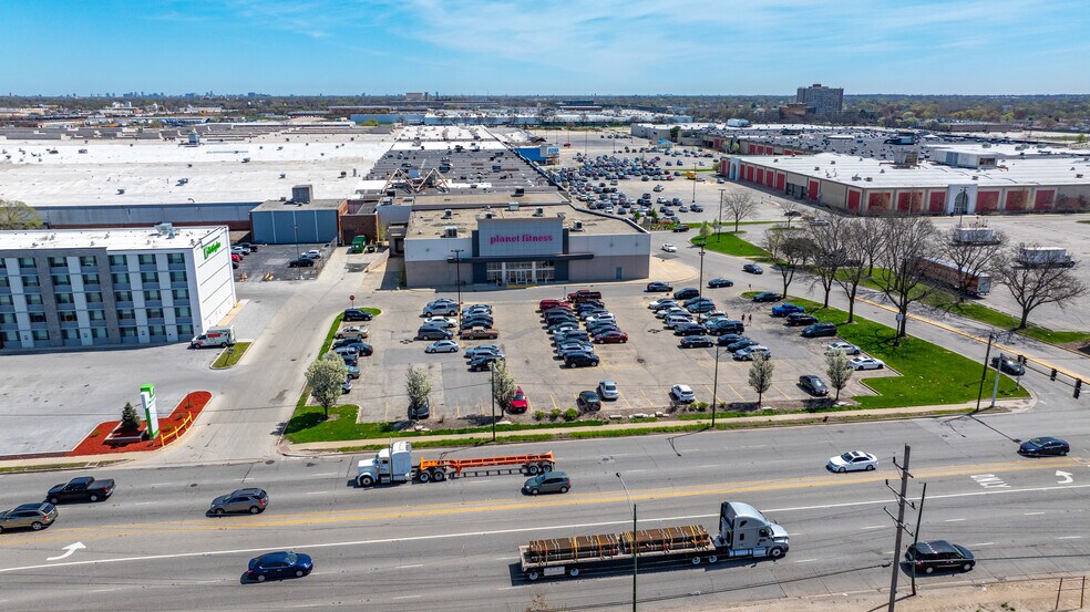 More Photos Of 7455 S Cicero Ave, Chicago Freestanding For Sale