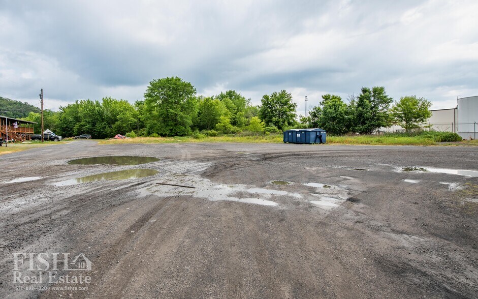 More Photos Of 275 Main St, Beech Creek General Retail For Sale