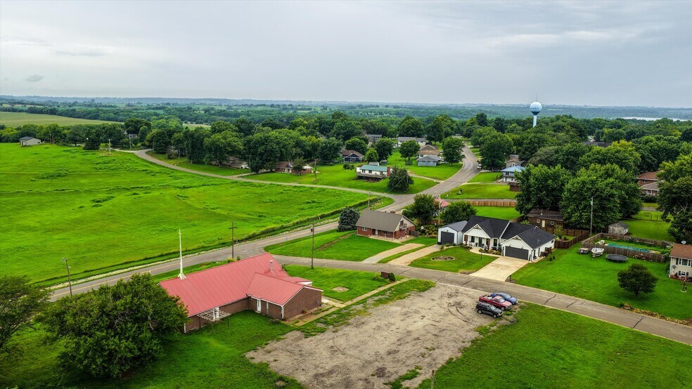 More Photos Of 105 Goldenrod Ave, Ozawkie Industrial For Sale