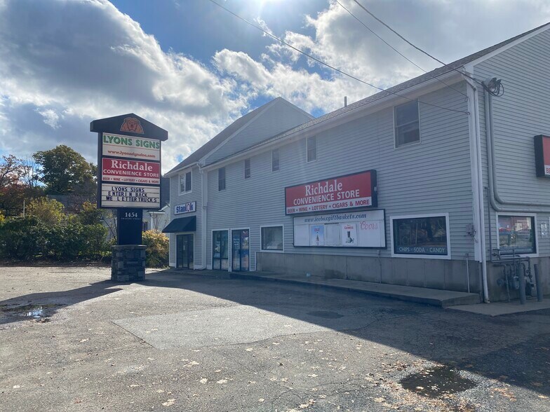 More Photos Of 1454 Grafton St, Worcester Light Manufacturing For Lease