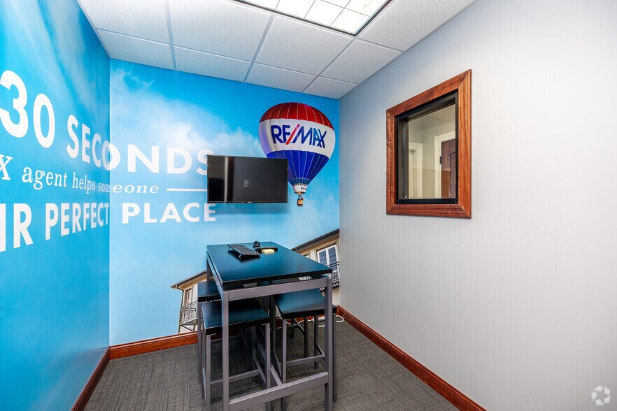 Photo of 1st Floor Ste Whole Bldg